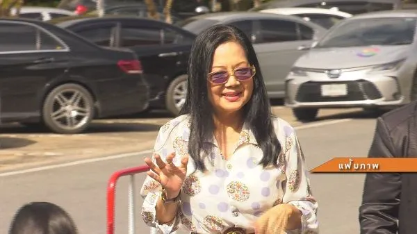 “แม่ภนิดา” พบหนึ่งคนบนเรือนำบัตรเครติด แตงโม” ไปใช้ (มีคลิป)