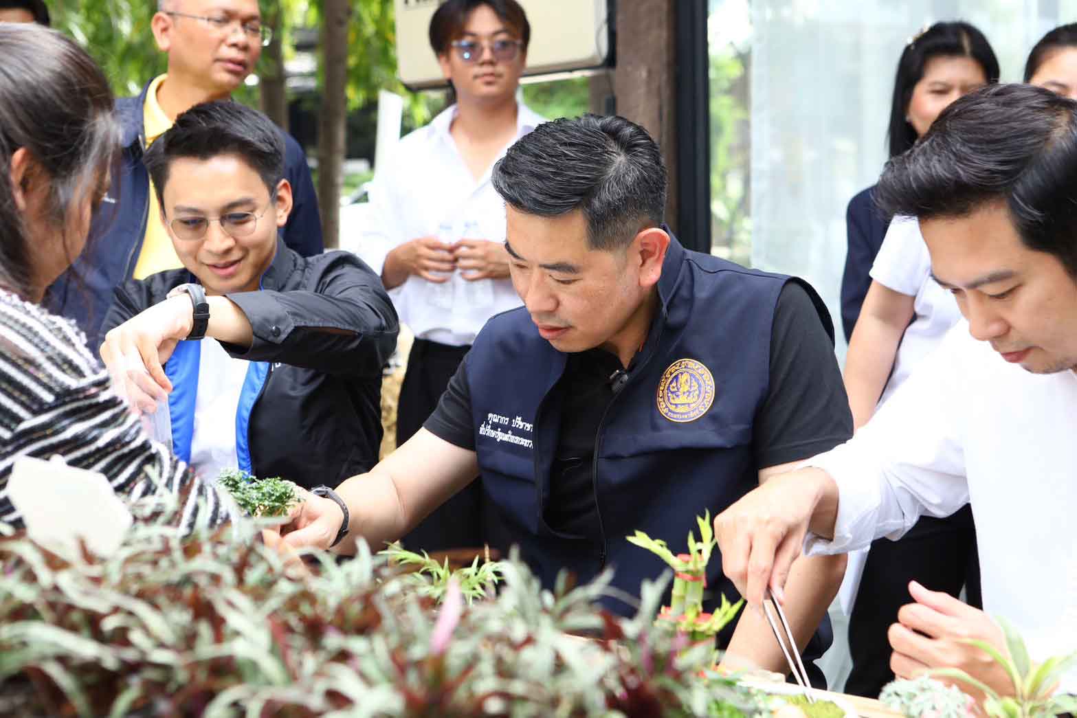 ปีใหม่ 2568 ชวนมาเที่ยวชม ชิม ช้อปสินค้าที่ “ตลาดต้อง ชม” ทั่วประเทศ ปีใหม่ 2568 ชวนมาเที่ยวชม ชิม ช้อปสินค้าที่ “ตลาดต้อง ชม” ทั่วประเทศ