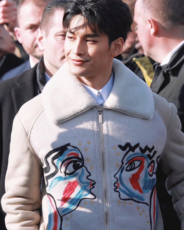 'จีซู-อาโป-คิมเบอร์ลี่'!! เฉิดฉายโดดเด่น ชมแฟชั่นโชว์ Dior ที่ปารีส 'จีซู-อาโป-คิมเบอร์ลี่'!! เฉิดฉายโดดเด่น ชมแฟชั่นโชว์ Dior ที่ปารีส