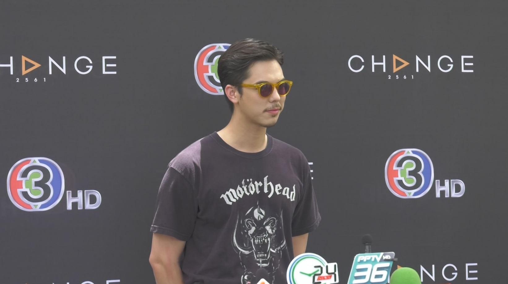 เก้า สุภัสสรา ดับฝันแฟนๆ ยืนยัน พีช พชร ไม่ได้จีบ