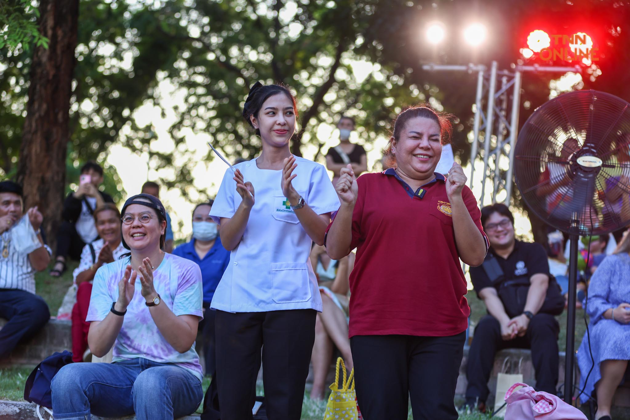 ศิลปะบรรเลงผ่านผู้ต้องขัง ในงาน “สรรค์สร้างอรรถศิลป์ สู่ศิลปินดนตรีในสวน” ศิลปะบรรเลงผ่านผู้ต้องขัง ในงาน “สรรค์สร้างอรรถศิลป์ สู่ศิลปินดนตรีในสวน”