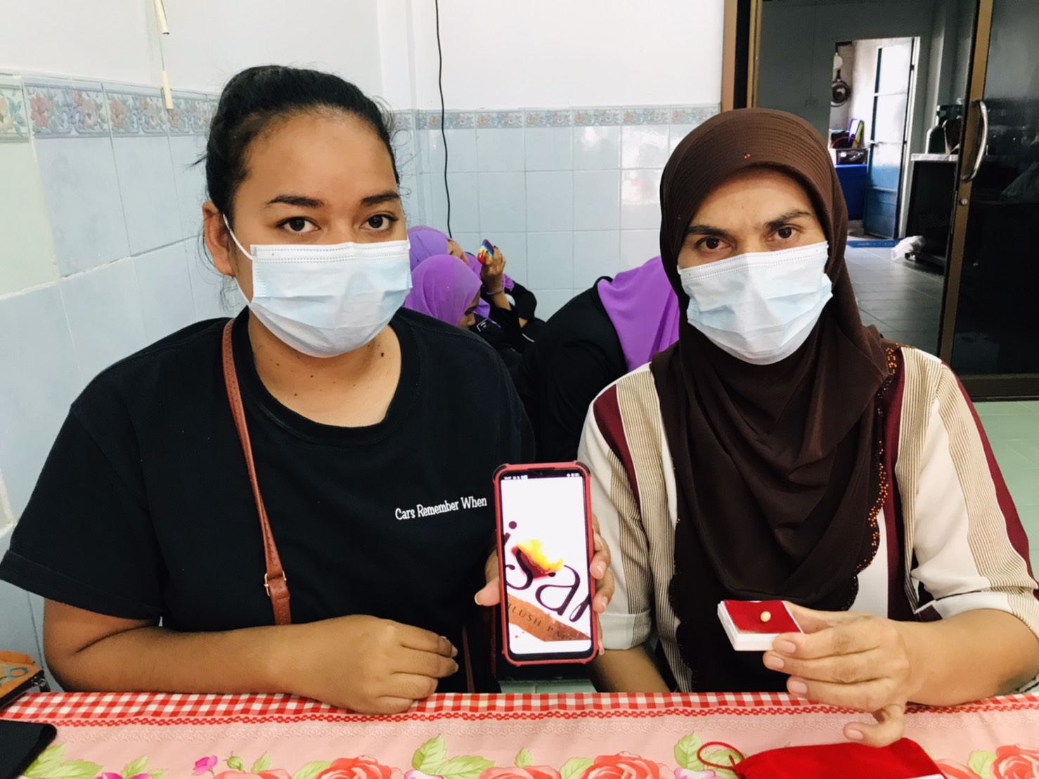 โผล่อีก! “มุกเมโล” เจ้าของร้านอาหารในกระบี่นำมาโชว์ เก็บได้เมื่อ 30 ปีก่อน โผล่อีก! “มุกเมโล” เจ้าของร้านอาหารในกระบี่นำมาโชว์ เก็บได้เมื่อ 30 ปีก่อน