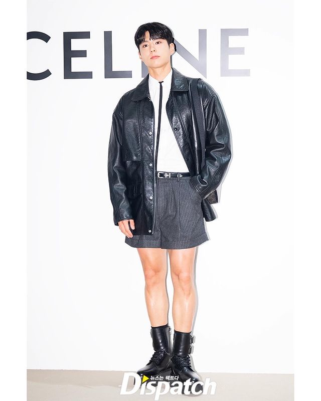 สร้างปรากฎการณ์อีกครั้ง!! ‘ลิซ่า-วี-พัคโบกอม’ รวมตัวในอีเวนต์ CELINE กรุงโซล สร้างปรากฎการณ์อีกครั้ง!! ‘ลิซ่า-วี-พัคโบกอม’ รวมตัวในอีเวนต์ CELINE กรุงโซล