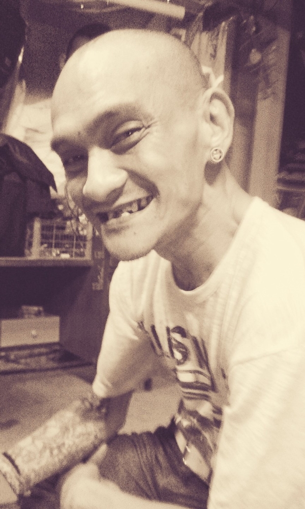อ่าง เถิดเทิง ชีวิตสุดลำบาก ร่ำไห้ตกอับ มาม่า 1 ห่อยังไม่มีจะกิน