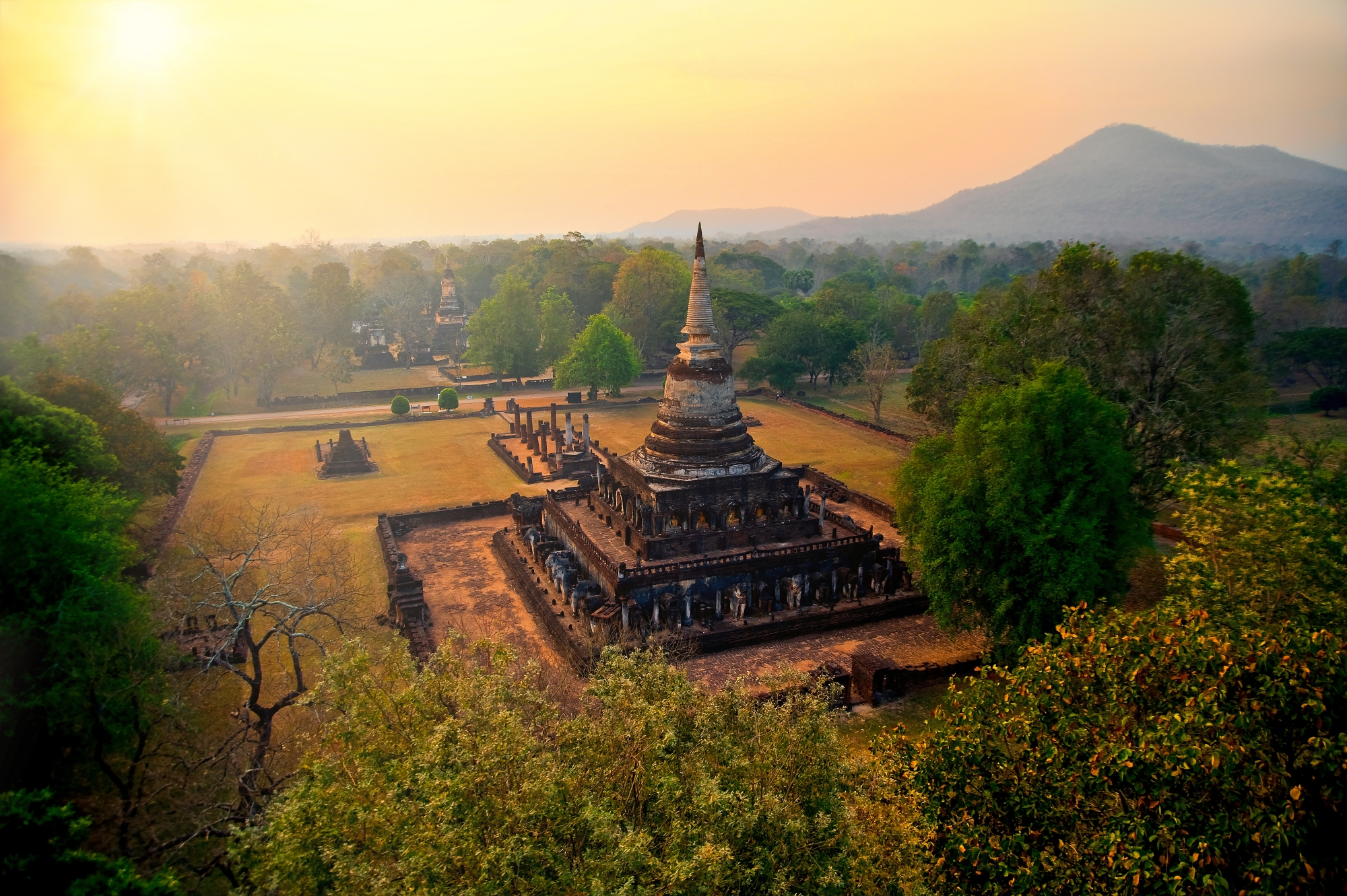 7 ที่เที่ยวสุโขทัย 2566 พาชมมรดกโลกล้ำเลิศ สังคโลก ทองโบราณ 7 ที่เที่ยวสุโขทัย 2566 พาชมมรดกโลกล้ำเลิศ สังคโลก ทองโบราณ