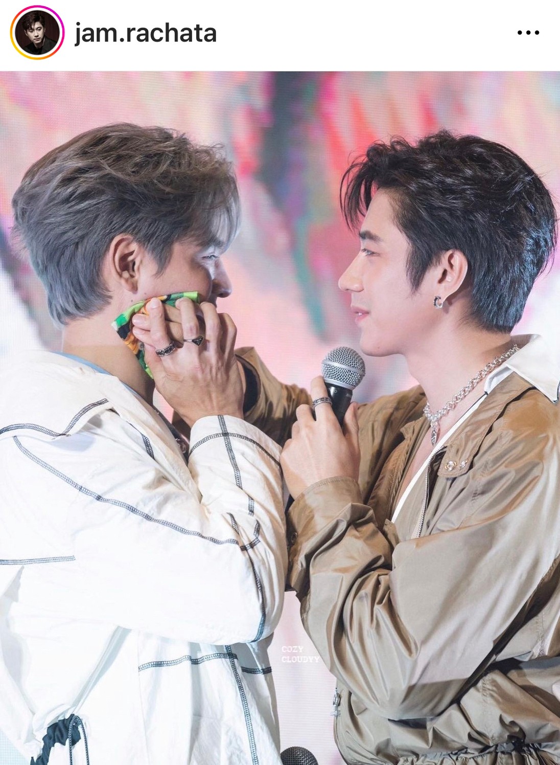 “ฟิล์ม-แจม” เตรียมจัดแฟนมีตติ้ง ปัดอัปค่าตัวพุ่งสูง “ฟิล์ม-แจม” เตรียมจัดแฟนมีตติ้ง ปัดอัปค่าตัวพุ่งสูง