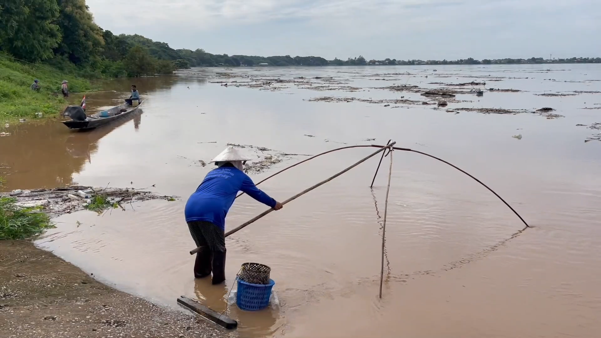 ‘โขงล้น-โขงแล้ง’ วิกฤตหนักไทย-ลาวในรอบ 5 ปี ภาพสะท้อนที่ฉายชัดจากคนทำ หรือ ธรรมชาติ?