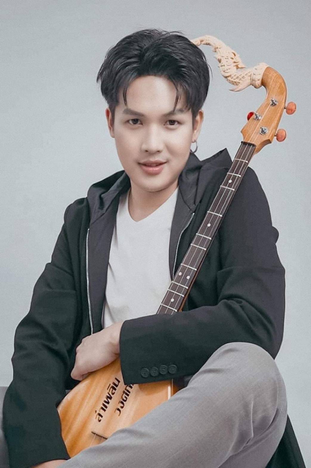 ลำเพลิน วงศกร ติดโควิด-19 เบื้องต้นมีอาการเจ็บคอ ลำเพลิน วงศกร ติดโควิด-19 เบื้องต้นมีอาการเจ็บคอ
