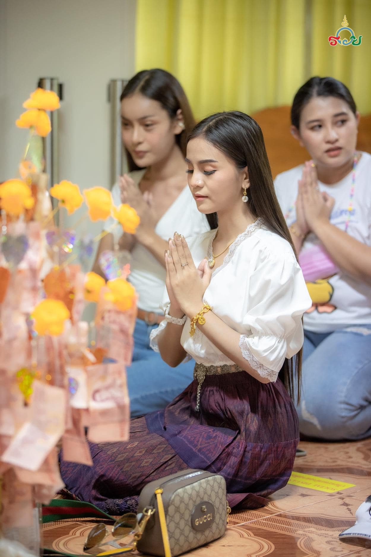 อาม ชุติมา ฉุนหนัก โดนขโมยเงินสดและทองคำเกือบ 10 บาท อาม ชุติมา ฉุนหนัก โดนขโมยเงินสดและทองคำเกือบ 10 บาท
