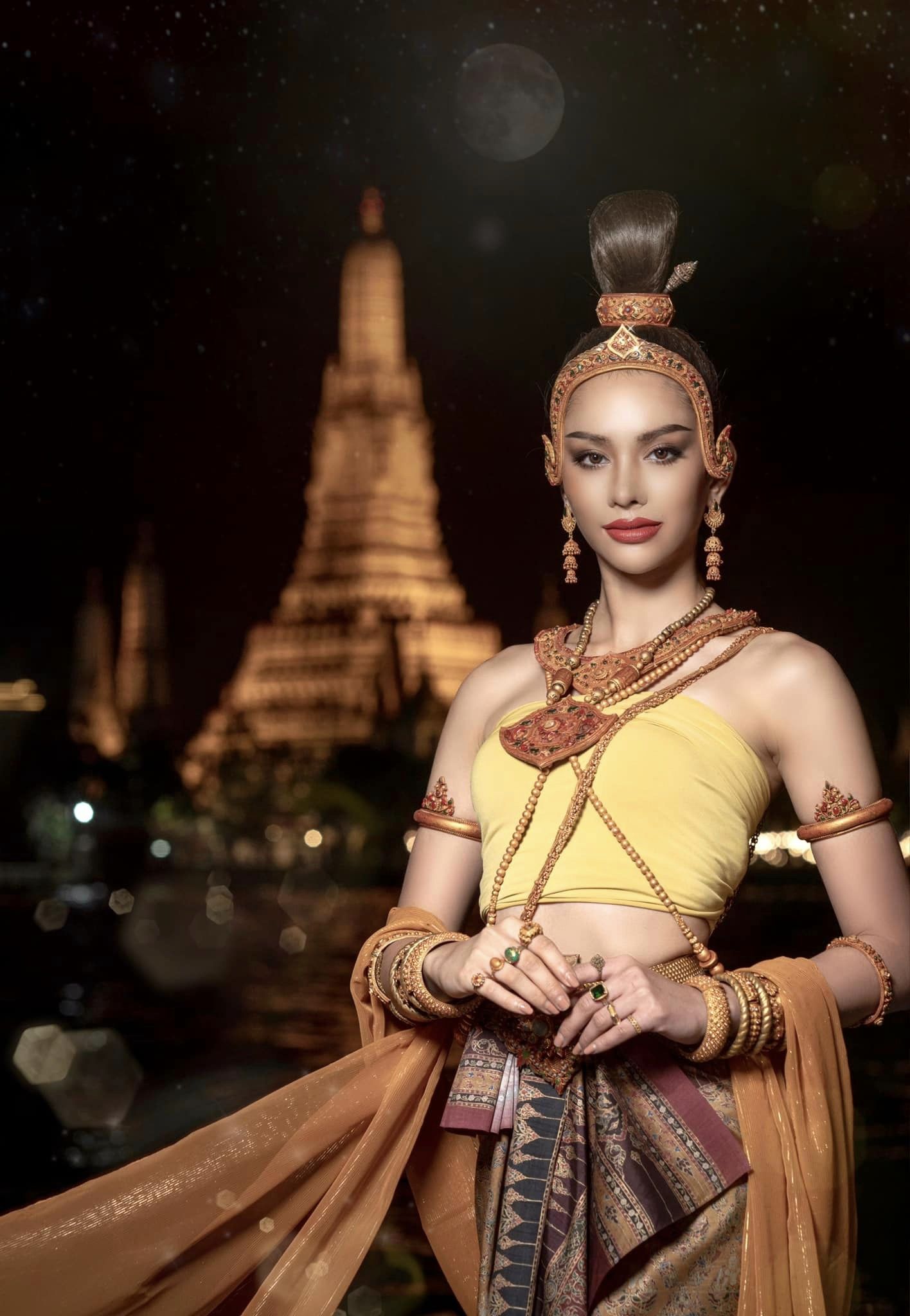แอนนา เสือ แปลงโฉมเป็นนางนพมาศ ต้อนรับเทศกาลวันลอยกระทง แอนนา เสือ แปลงโฉมเป็นนางนพมาศ ต้อนรับเทศกาลวันลอยกระทง