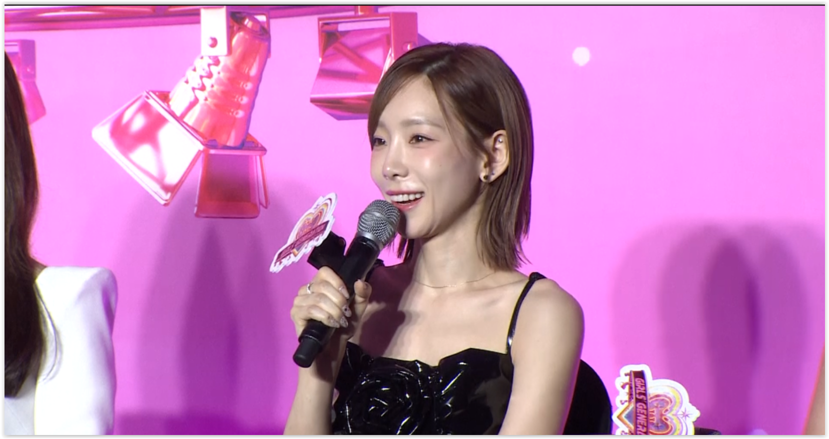  “Girls' Generation”  สุดฮอต “FOREVER 1” ขึ้นอันดับ 1 ทั่วโลก