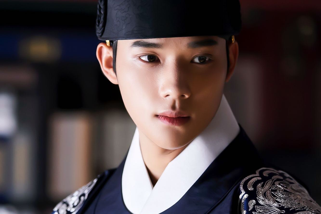ฮอตมาก! มุนซังมิน ได้รับข้อเสนอจากงานโฆษณามากกว่า 20 แบรนด์ ฮอตมาก! มุนซังมิน ได้รับข้อเสนอจากงานโฆษณามากกว่า 20 แบรนด์