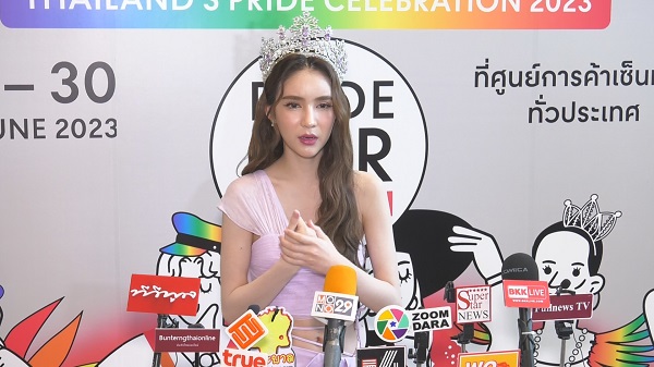  “โยชิ รินรดา” หวังเรื่องการสมรสเท่าเทียมในไทยจะเกิดในเร็ววัน (มีคลิป)