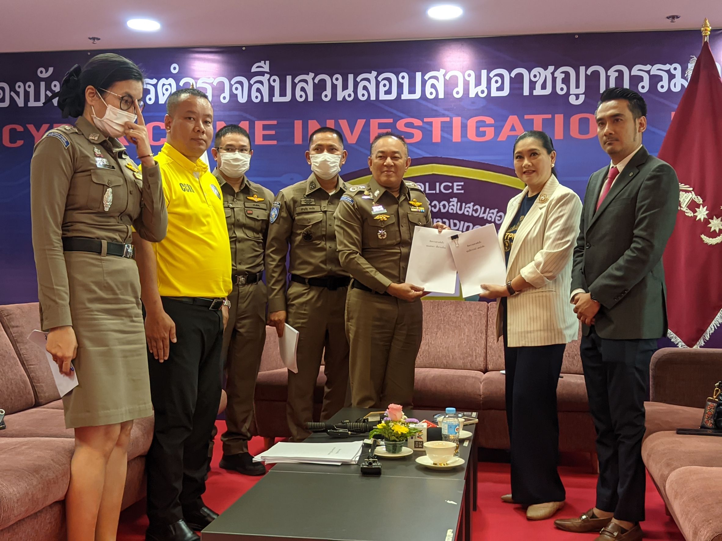 ปุ้ย ปิยาภรณ์ เผยความรู้สึก หลังเข้าแจ้งความเอาผิดเกรียนคีย์บอร์ด ลั่นไม่รับคำขอโทษ 