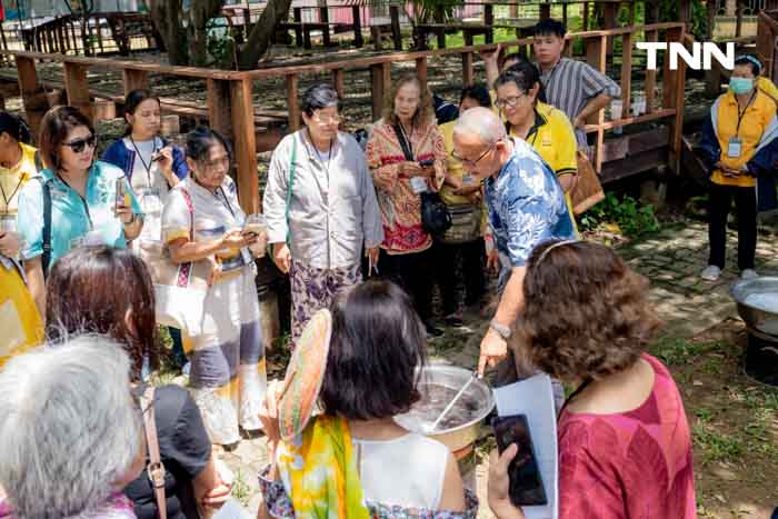 กรมการพัฒนาชุมชน จัดโครงการสอนย้อมสีธรรมชาติ “Color Creation“ เพิ่มมูลค่าสร้างรายได้ เสริมอัตลักษณ์บนผืนผ้า จุดที่ 3 ภาคเหนือ กรมการพัฒนาชุมชน จัดโครงการสอนย้อมสีธรรมชาติ “Color Creation“ เพิ่มมูลค่าสร้างรายได้ เสริมอัตลักษณ์บนผืนผ้า จุดที่ 3 ภาคเหนือ