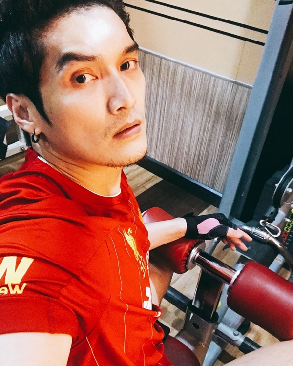 อู๋ นวพล แชร์ประสบการณ์ ออกกำลังกายหนักจนปอดรั่ว อู๋ นวพล แชร์ประสบการณ์ ออกกำลังกายหนักจนปอดรั่ว