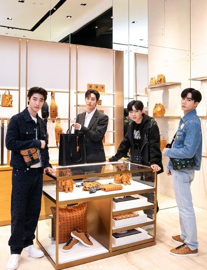 ซี-นุนิว สรุปดราม่าร้อน! #ไล่ศิลปินคนอื่นทำไม ต้นสังกัดขอโทษต่อ-บลูแล้ว