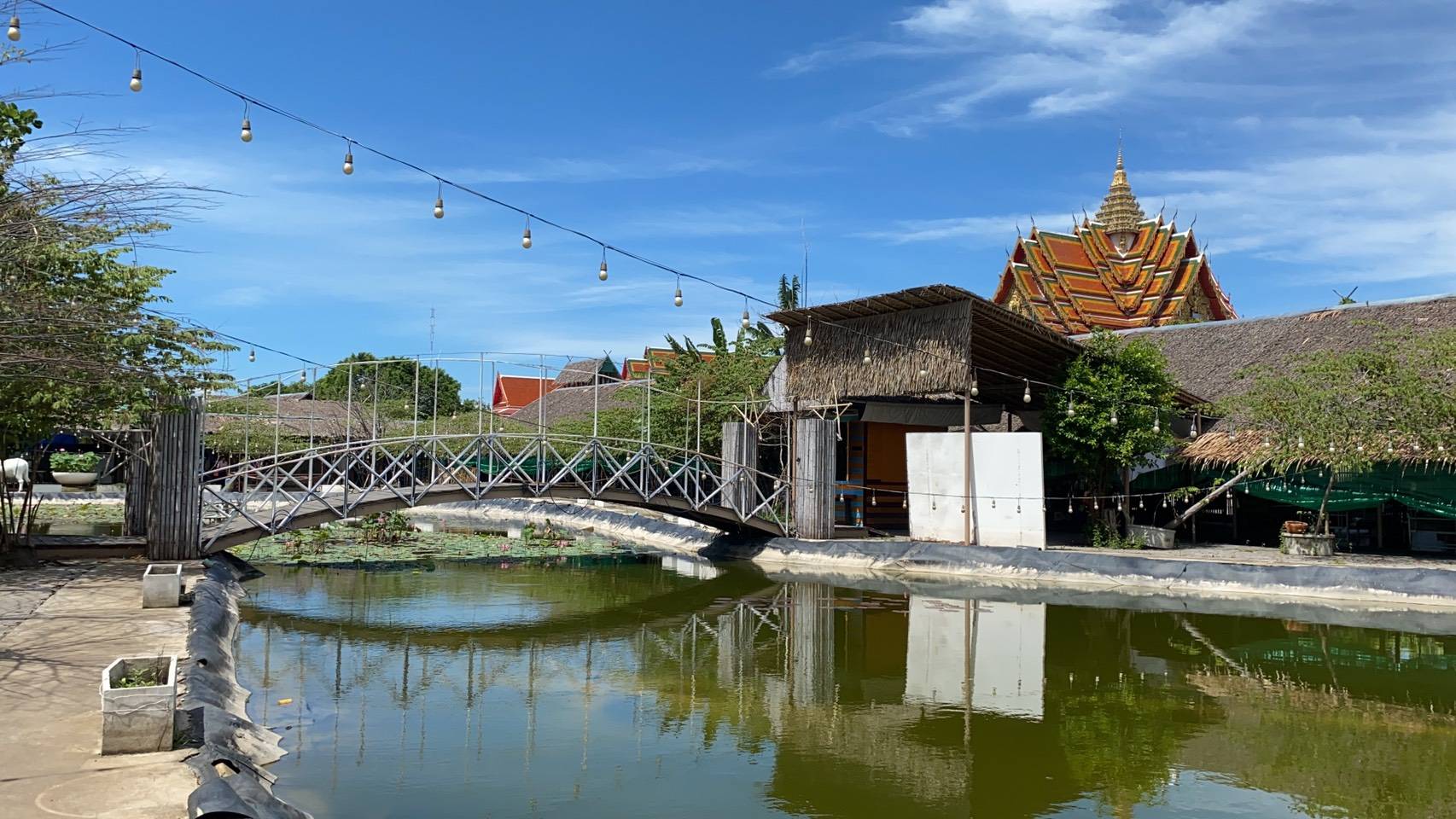 วัดบัวขวัญ เปลี่ยนตลาดน้ำเป็นเตียงสนาม ศูนย์พักคอยผู้ป่วยโควิด