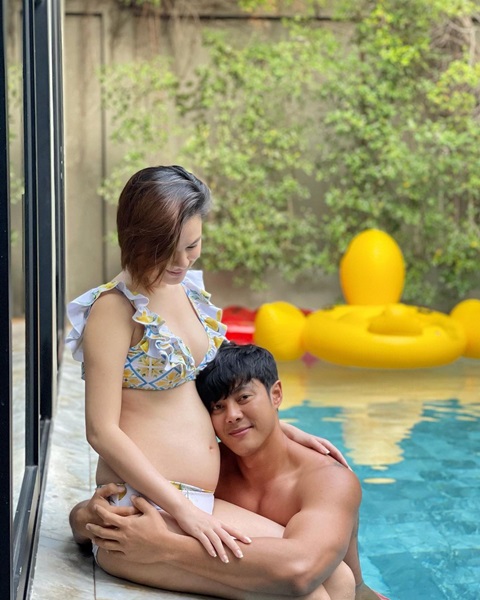 เปิดภาพ คนดัง ว่าที่คุณแม่ กับการออกกำลังกาย เปิดภาพ คนดัง ว่าที่คุณแม่ กับการออกกำลังกาย