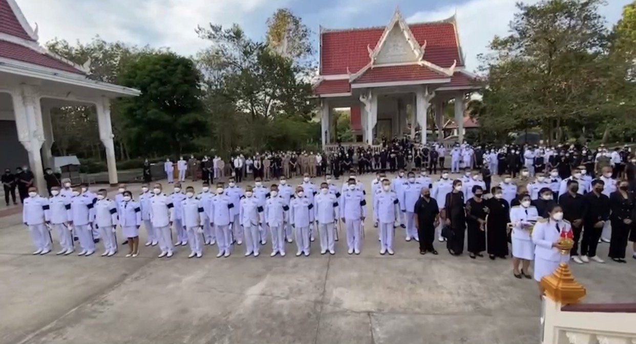 เปิดภาพพระราชเพลิงศพ หมอแชมป์ อย่างสมเกียรติ