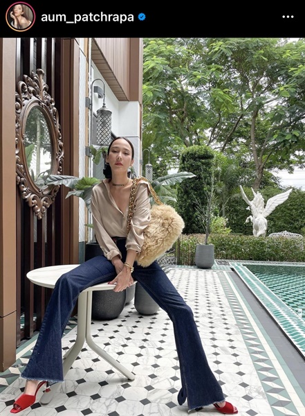 อั้ม พัชราภา ไปร้านคาเฟ่ แต่โต๊ะดันเต็ม ทำให้เกิดมุมฮา ๆ และดันมีดราม่า!! อั้ม พัชราภา ไปร้านคาเฟ่ แต่โต๊ะดันเต็ม ทำให้เกิดมุมฮา ๆ และดันมีดราม่า!!