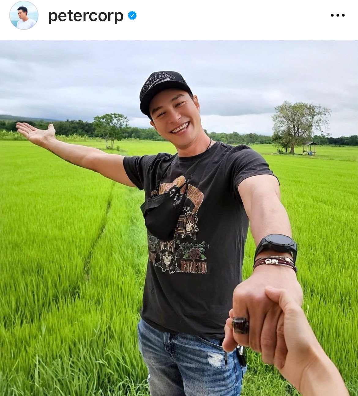ปีเตอร์ คอร์ป อวดความคลั่งรัก แฟนๆ แห่คอมเมนต์เมื่อไรจะเปิดตัว ปีเตอร์ คอร์ป อวดความคลั่งรัก แฟนๆ แห่คอมเมนต์เมื่อไรจะเปิดตัว