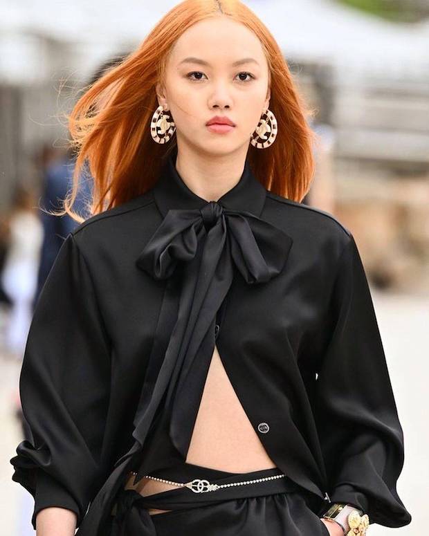 ปังต่อเนื่องระดับโลก!! ‘แจน ใบบุญ’ เดินสับสวยเฉี่ยวบนแคทวอล์ก CHANEL อีกครั้ง (มีคลิป)