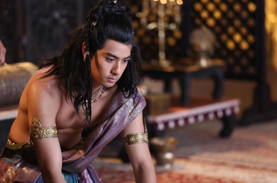 รู้จัก บีม ปภังกร พระเอกดาวรุ่ง จากซีรีส์ เคว้ง