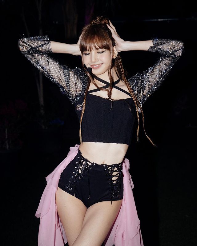 7 สถิติโลก!! ‘ลิซ่า BLACKPINK’ ขึ้นแท่นศิลปินเคป็อปเจ้าของสถิติโลกมากสุด หลังเก็บเพิ่มอีกสอง 7 สถิติโลก!! ‘ลิซ่า BLACKPINK’ ขึ้นแท่นศิลปินเคป็อปเจ้าของสถิติโลกมากสุด หลังเก็บเพิ่มอีกสอง
