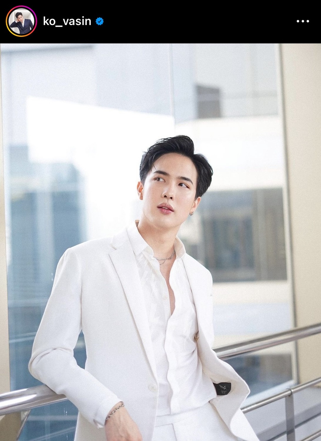 เกเรหนัก โก้ วศิน เคยยกพวกตีกันในวัยเด็ก จนขึ้นหนังสือพิมพ์หน้า 1 เกเรหนัก โก้ วศิน เคยยกพวกตีกันในวัยเด็ก จนขึ้นหนังสือพิมพ์หน้า 1