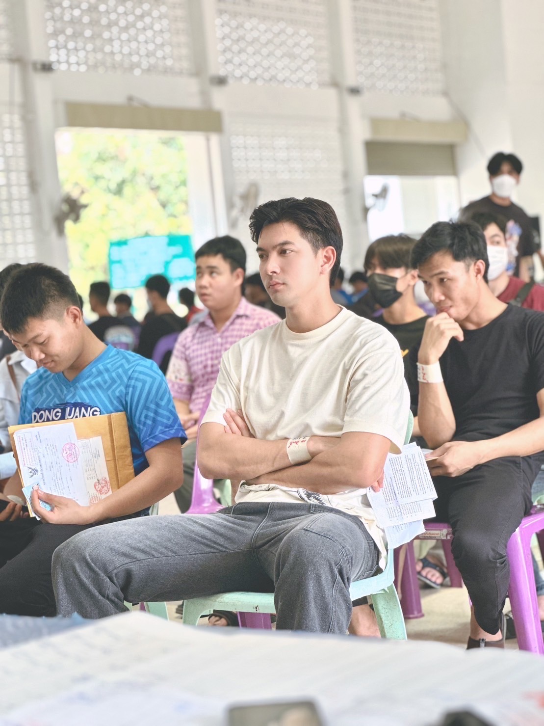 พร้อมลุยงานเต็มที่! เข้ม หัสวีร์ จับได้ใบดำ รอดเกณฑ์ทหาร พร้อมลุยงานเต็มที่! เข้ม หัสวีร์ จับได้ใบดำ รอดเกณฑ์ทหาร