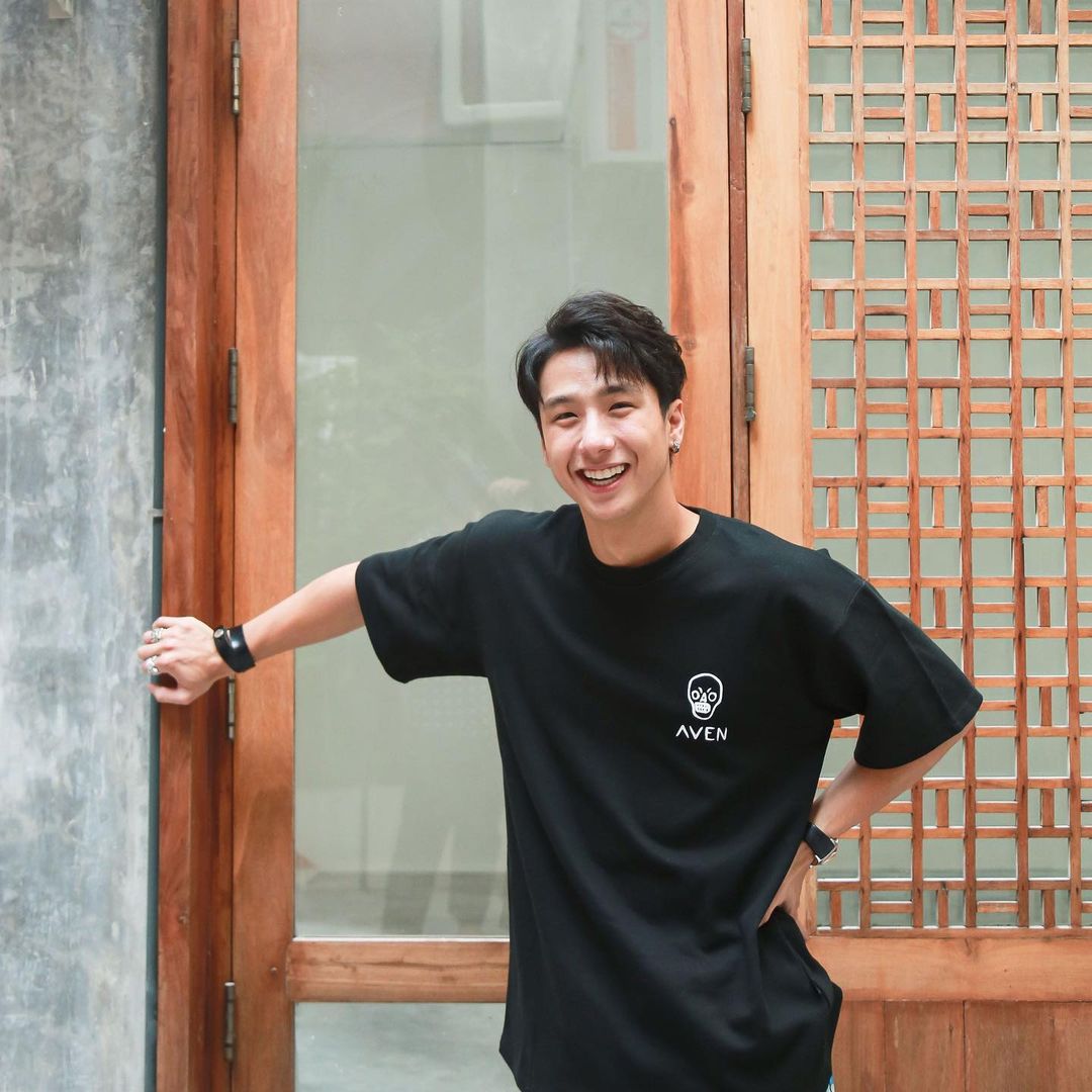 ชาวเน็ตขุดภาพ!! แสตมป์ เล่นคอนเสิร์ต ก่อนติดเชื้อโควิด ชาวเน็ตขุดภาพ!! แสตมป์ เล่นคอนเสิร์ต ก่อนติดเชื้อโควิด