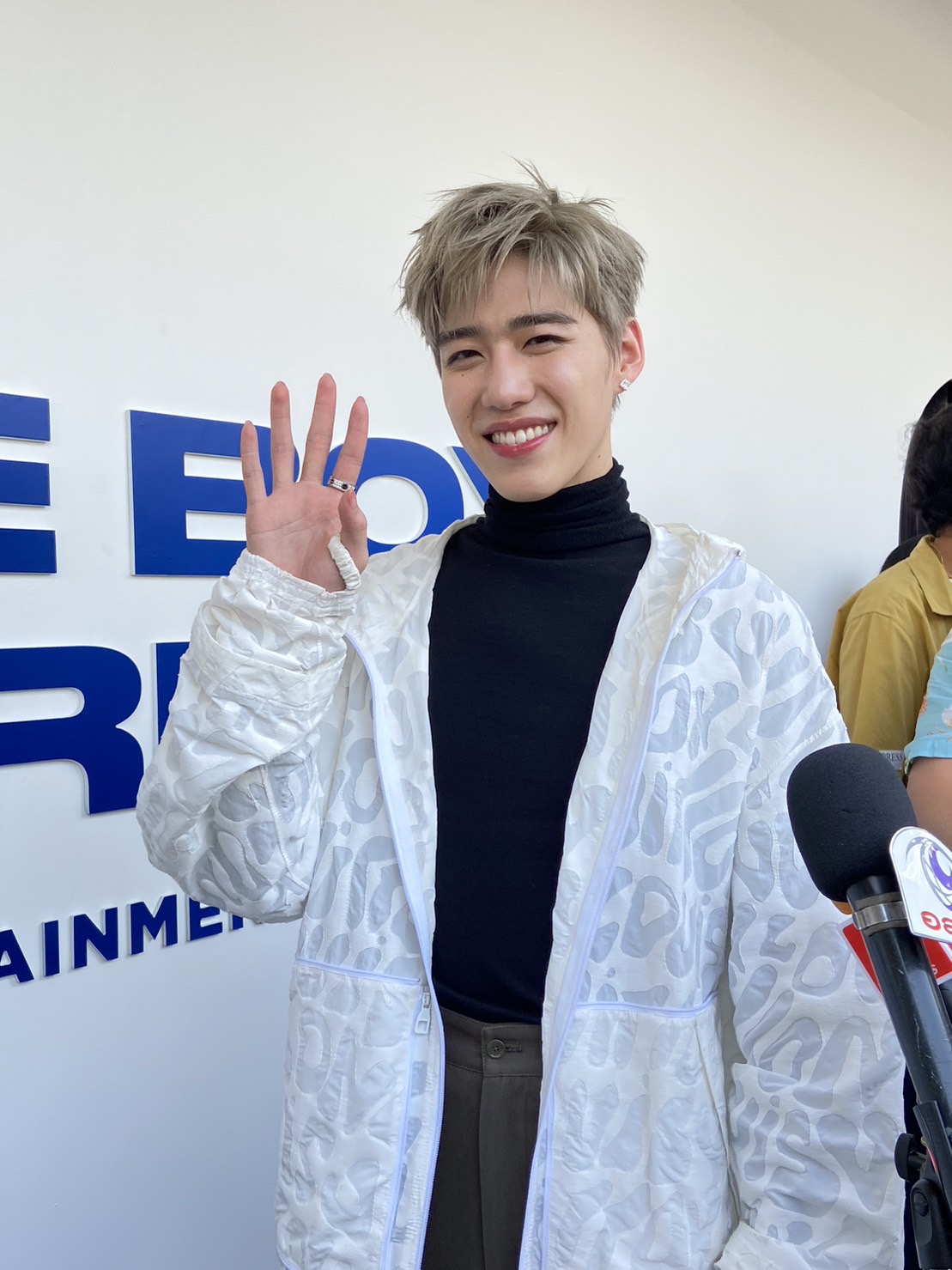 พีพี กฤษฏ์ แจงดราม่าบัตรแฟนมีตติ้งโซนทอง ความคุ้มค่าขึ้นอยู่กับวิจารณญาณของแต่ละบุคคล 