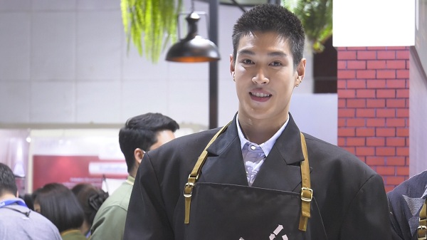  “กระทิง ขุนณรงค์” เผยรักแฮปปี้ ไม่หวั่นอาถรรพ์เลข 7 (มีคลิป)          