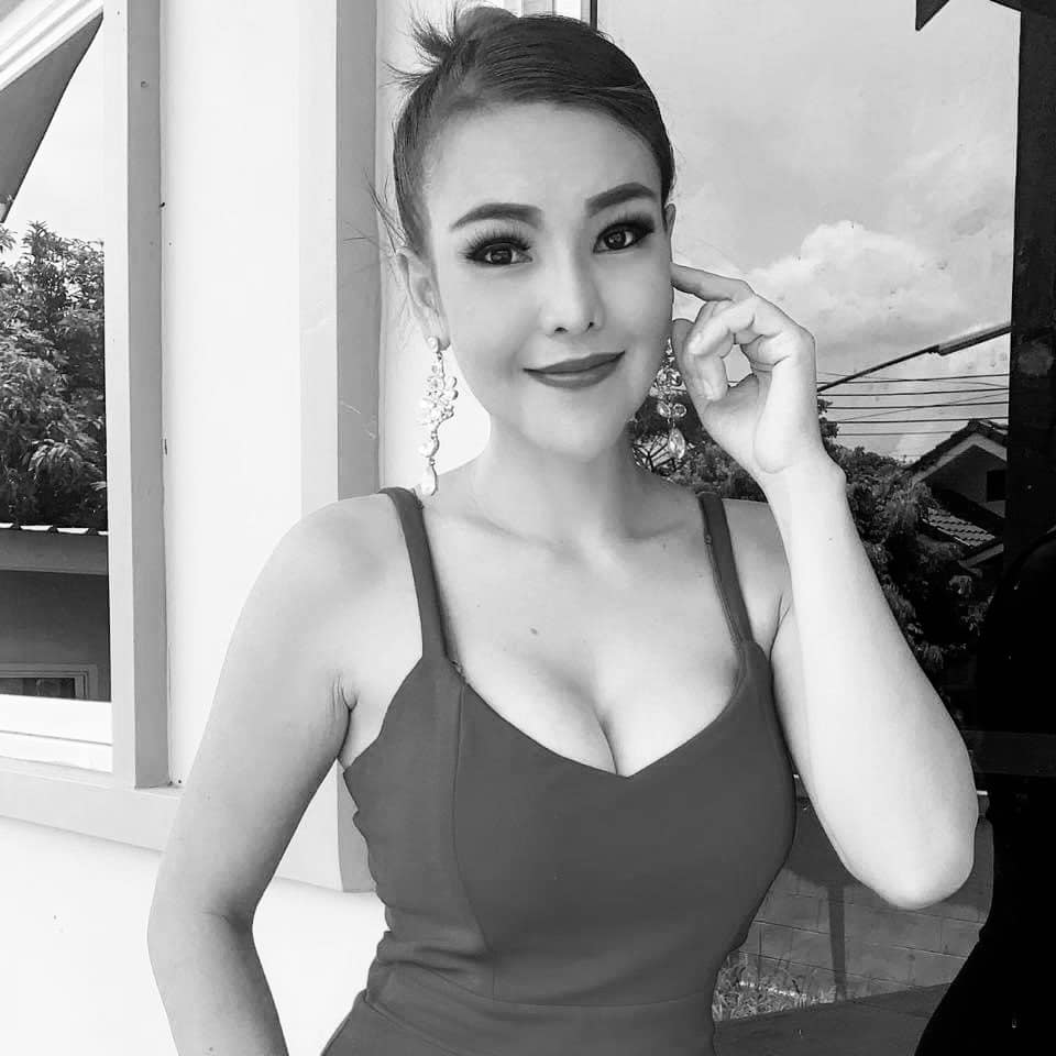 แชทสุดท้ายก่อนจากลา นิตยา สารคาม ถึง ครูโลม แชทสุดท้ายก่อนจากลา นิตยา สารคาม ถึง ครูโลม