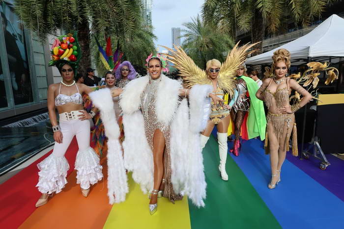 ติ๊นา-เกรซ นำทัพคนบันเทิง ร่วมเปิดเทศกาล Bangkok Pride Festival 2024 : Celebration of Love ติ๊นา-เกรซ นำทัพคนบันเทิง ร่วมเปิดเทศกาล Bangkok Pride Festival 2024 : Celebration of Love
