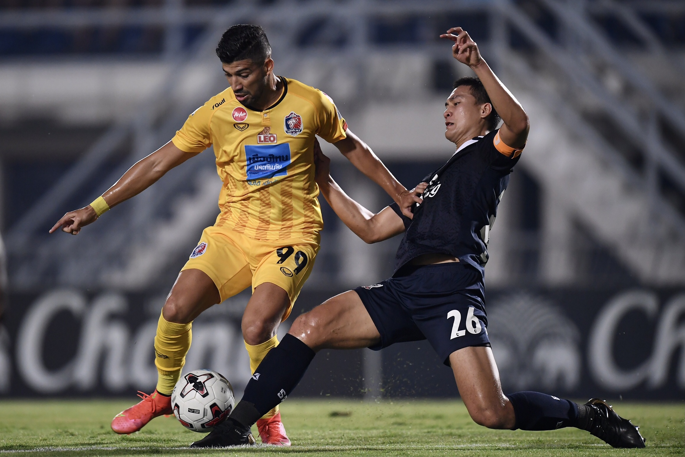 โบลี่ซัดเปิดงามหยด! 'ท่าเรือ' บุกฟัด 'สุพรรณบุรี' 2-0 ยังเกาะที่3แน่น