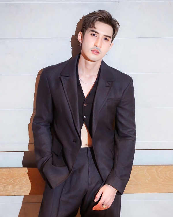 คุณแม่ของ “บิ๊กเอ็ม” เชื่อมั่นลูกชายพร้อมเคลียร์ตัวเอง (มีคลิป)