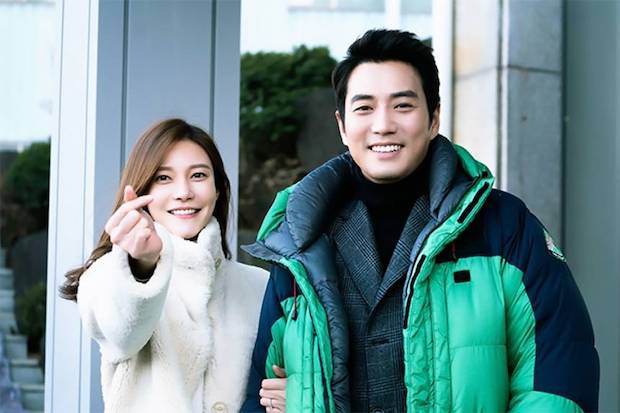 จากคู่จิ้นสู่คู่จริง!! พาเหรดคนดังเกาหลีพาฟินจากในสู่นอกจอ