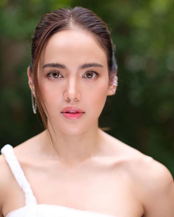 “จอย ชลธิชา” กับบทบาทการเป็น ดีเจ มานานนับสิบปี (มีคลิป) “จอย ชลธิชา” กับบทบาทการเป็น ดีเจ มานานนับสิบปี (มีคลิป)