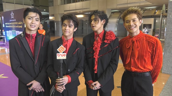 New Country เตรียมโกอินเตอร์ เผยมีงานต่างประเทศติดต่อมาแล้ว (มีคลิป)        