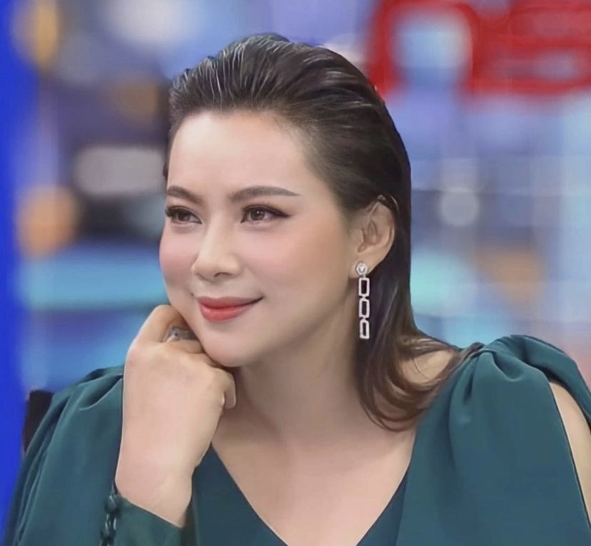 บุ๋ม ขอบคุณ กาละแมร์-ไมค์ พิรัช-ต้นหอม ส่งถังออกซิเจน หน้ากากอนามัย สมทบเงินช่วยผู้ป่วยโควิด-19