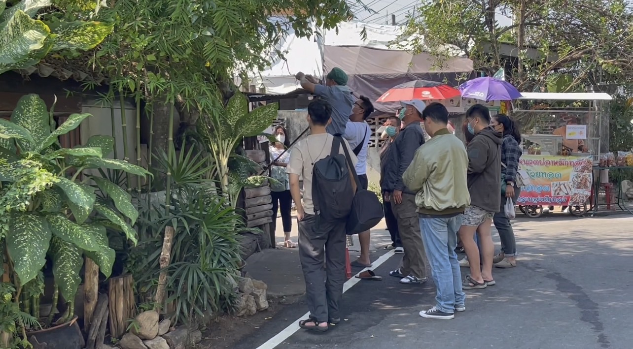 ลาบ อาหารขายดีรับปีใหม่ เชื่อกินแล้วมีโชคลาภ ลาบ อาหารขายดีรับปีใหม่ เชื่อกินแล้วมีโชคลาภ