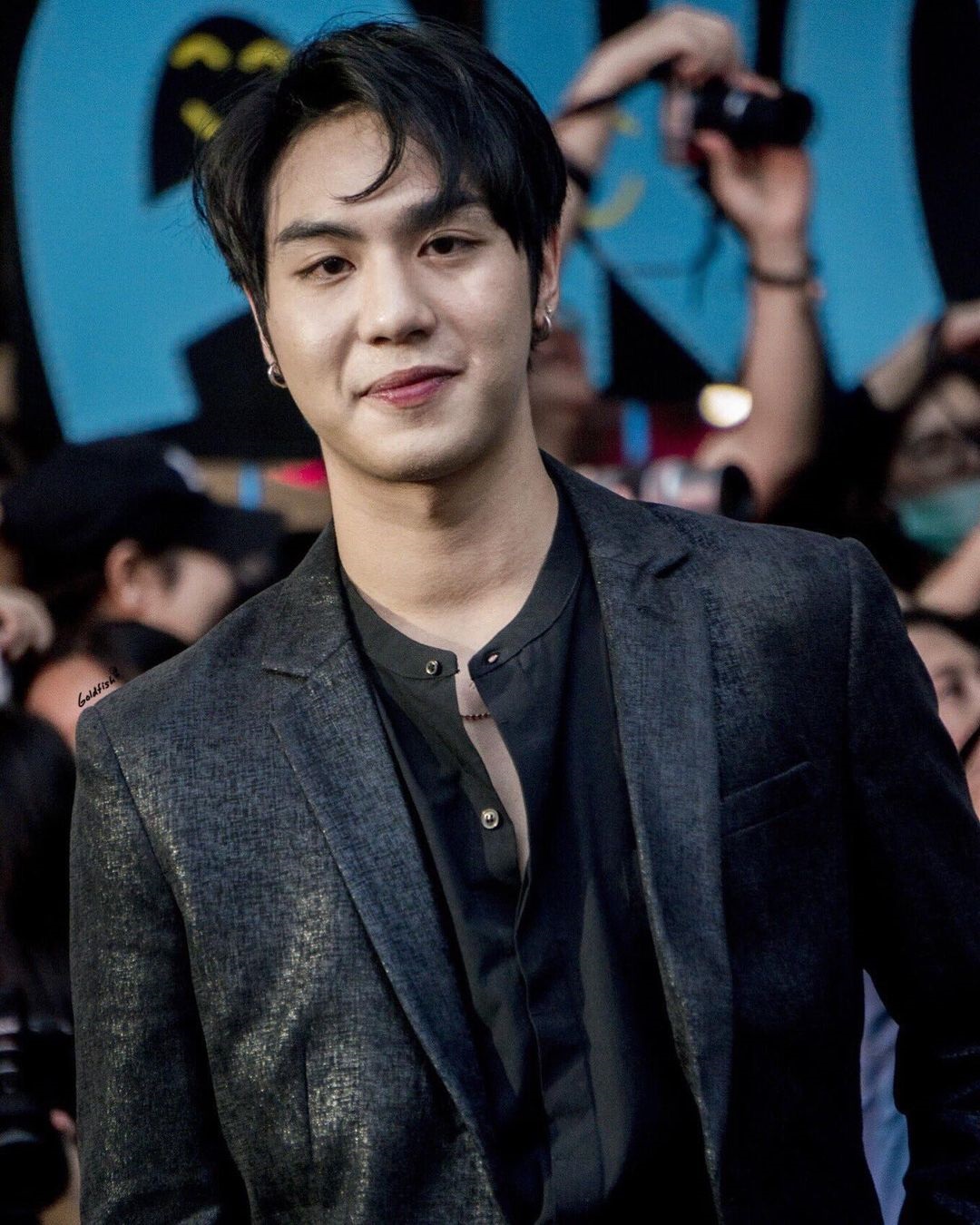 ไวท์ ณวัชร์ ช็อก!! พ่อโดนต่อย แม่โดนตบหน้า ซ้ำโยนของทิ้ง ถอยรถชนและหลบหนี