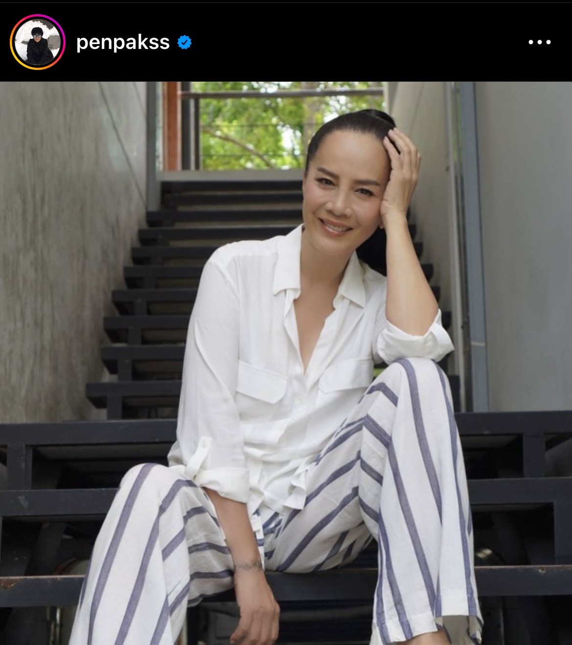 สวยไม่ส่าง! ต่าย เพ็ญพักตร์ ฉลองวันเกิดในวัย 62 ปี