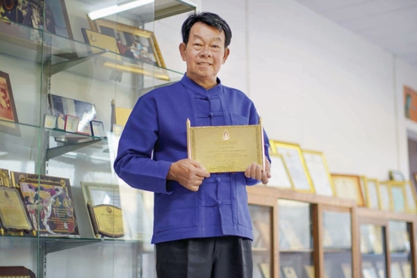 พ่อครูบุญศรี รัตนัง ศิลปินแห่งชาติ เสียชีวิตแล้ว พ่อครูบุญศรี รัตนัง ศิลปินแห่งชาติ เสียชีวิตแล้ว