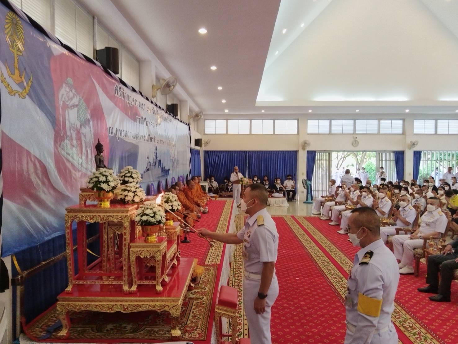 ผบ.ทร.ทำบุญครบ 100 วัน กำลังพลที่เสียชีวิตจากเรือหลวงสุโขทัยอับปาง