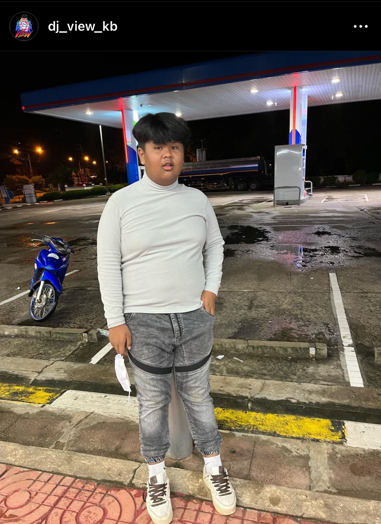ญาติ ดีเจวิว ติดใจสาเหตุการเสียชีวิต ขอนำร่างไปชันสูตรหาสาเหตุ พ่อแม่ร่ำไห้ ไม่คาดคิดว่าจะเกิดขึ้นกับลูก ญาติ ดีเจวิว ติดใจสาเหตุการเสียชีวิต ขอนำร่างไปชันสูตรหาสาเหตุ พ่อแม่ร่ำไห้ ไม่คาดคิดว่าจะเกิดขึ้นกับลูก