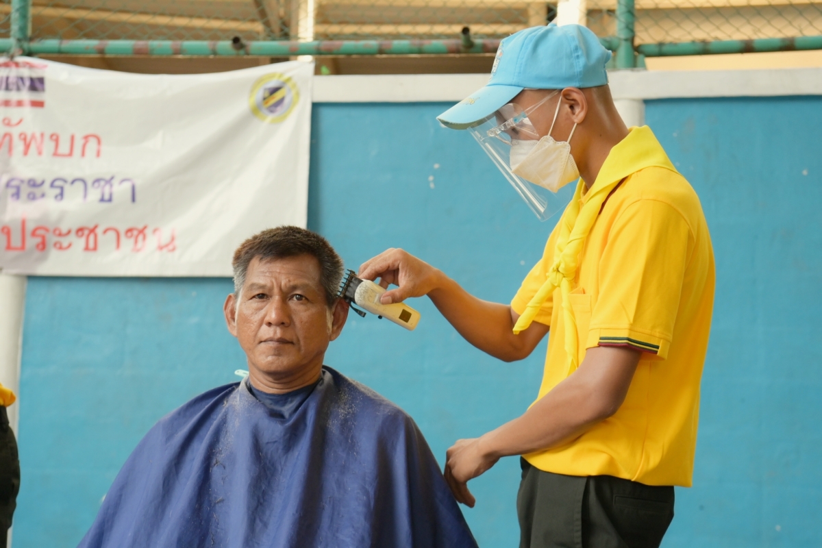 กองทัพบก-CP-CPF มอบบ้านให้ชาวคลองเตยล็อตสุดท้าย ถวายเป็นพระราชกุศล ในหลวง ร.10