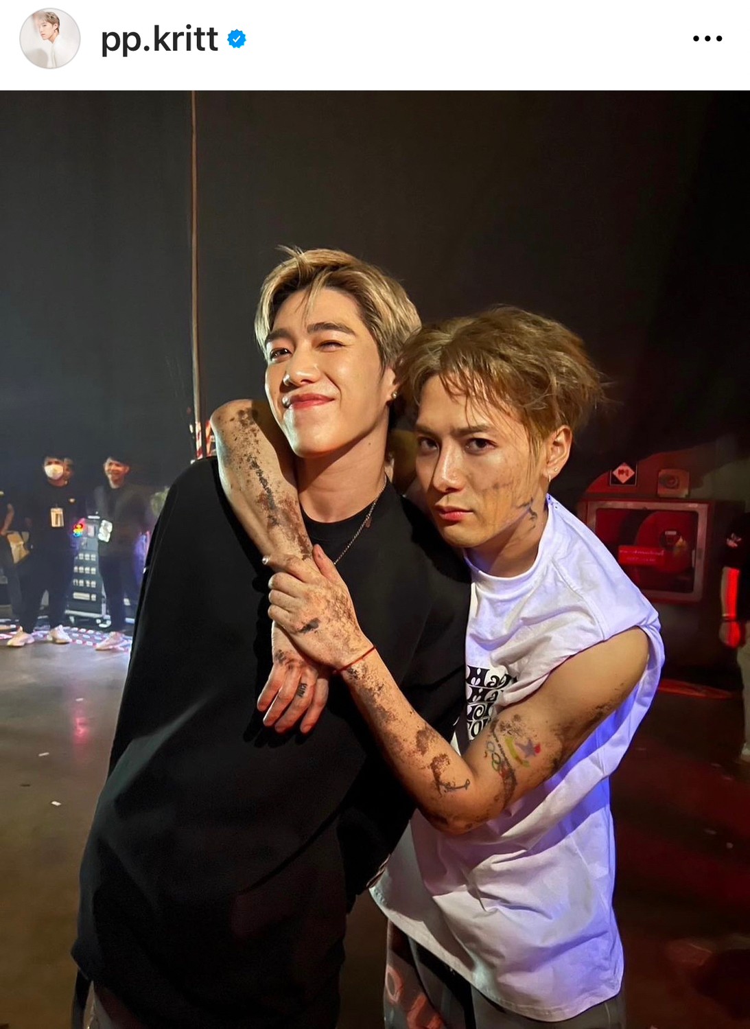 คนบันเทิงไทย นำทีมโดย พีพี-บิวกิ้น ร่วมให้กำลังใจในคอนเสิร์ต แจ็คสัน หวัง คนบันเทิงไทย นำทีมโดย พีพี-บิวกิ้น ร่วมให้กำลังใจในคอนเสิร์ต แจ็คสัน หวัง